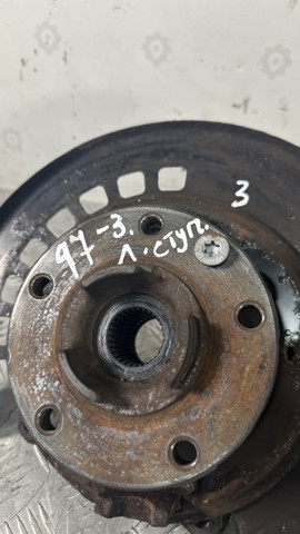 Цапфа поворотна ліва 7L8505435 VAG