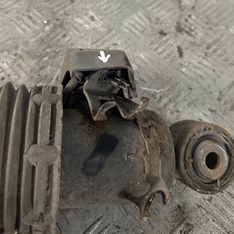 Стійка задня, ліва 7L8616019C VAG