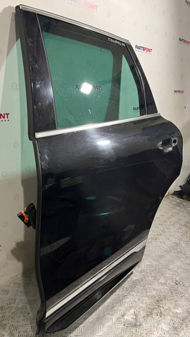 Двері задні, ліві 7P0833055 VAG