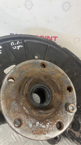 Цапфа поворотного кулака 7P6407245A VAG