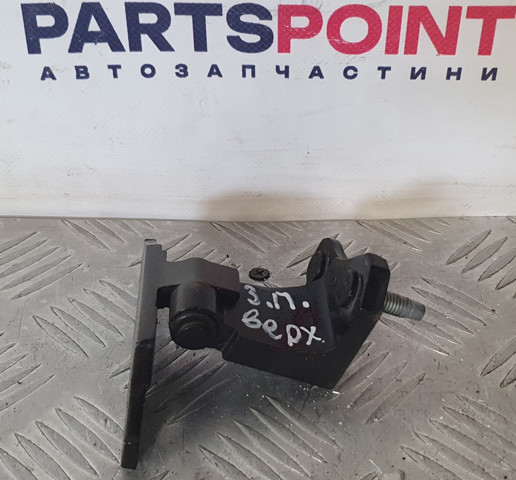 Петля задніх правих дверей 824001CA0A NISSAN
