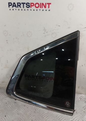 Стукло багажника, праве 833004CC0B NISSAN