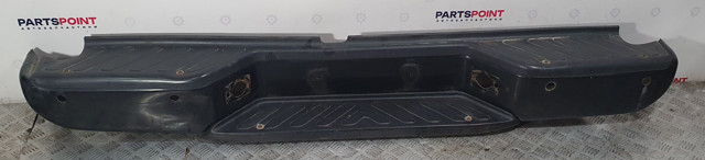 Бампер задній 85022ZP60A NISSAN