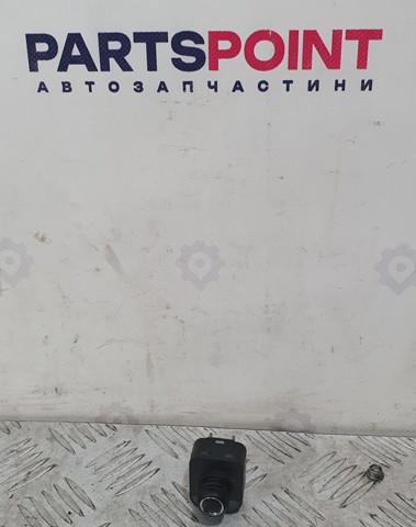 Регулятор дзеркал 8K0959565B VAG
