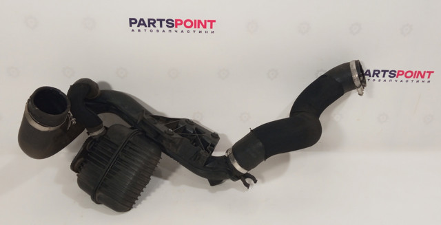 Патрубок повітряний, дросельної заслінки 8R0145993A VAG