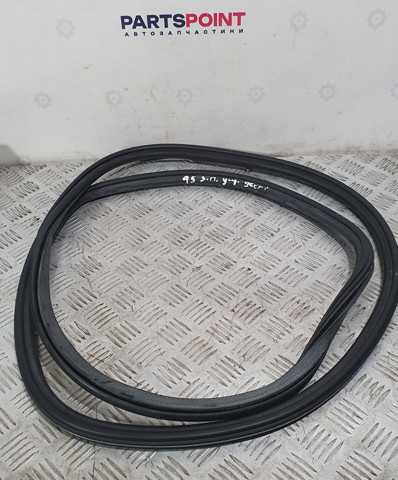 Ущільнювач дверей задніх, (на двері) 8R0833721D VAG