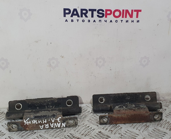 Петля заднього борту 93470EA800 NISSAN