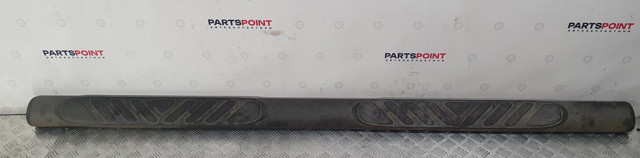 Накладка на поріг права 96100EB10A NISSAN