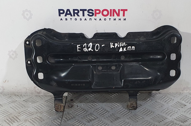 Балка кріплення коробки передач A2122404102 MERCEDES