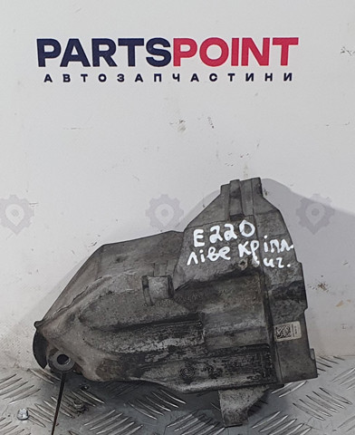 Кронштейн подушки (опори) двигуна, лівої A6512230004 MERCEDES