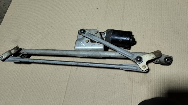Двигун склоочисника лобового скла (трапеції) 0390241142 OPEL