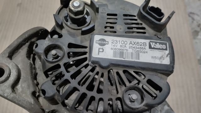 Авто генератор 23100AX62B NISSAN