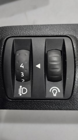 Кнопка коректора фар 251900567R RENAULT