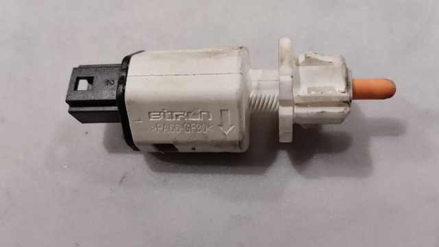Кнопка стоп-сигналу 253200005R RENAULT