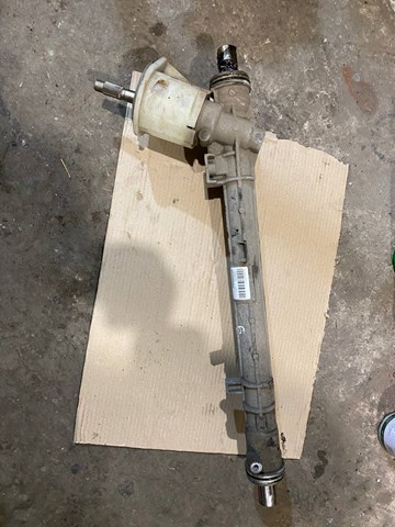 Кермова рейка 490018982R RENAULT