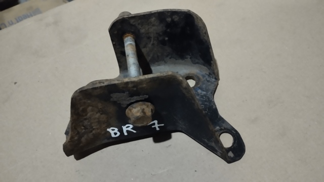 Кронштейн задньої балки 6001547890 RENAULT
