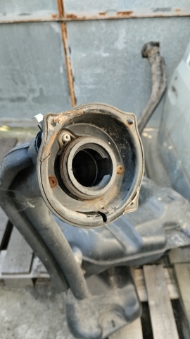 Захист паливозаливної горловини 6001550485 RENAULT