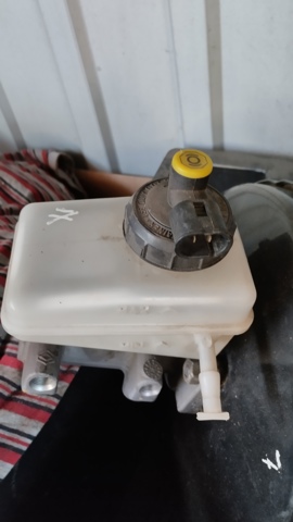 Бачок головного гальмівного циліндру 6001551315 RENAULT