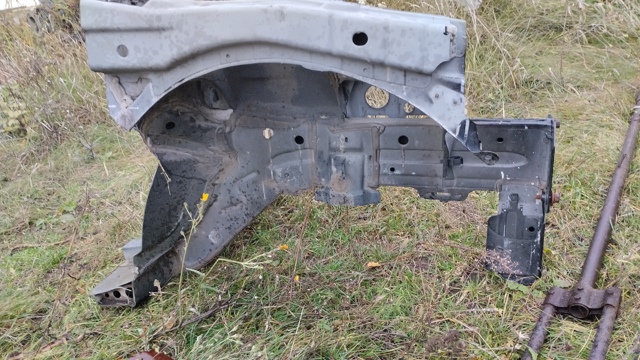 Лонжерон рами передній правий 7751476154 RENAULT