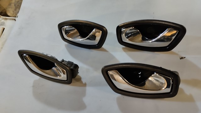 Ручка двері лівою внутрішня перед/зад 826730001R RENAULT