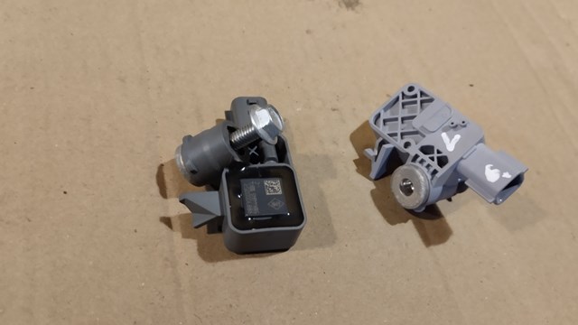 Датчик AIRBAG передній 988312833R RENAULT