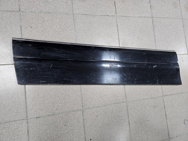 Накладка передньої лівої двері 1406907140 MERCEDES