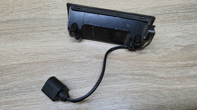 Ручка кришки багажника/3-х/(5-х) дверей, зовнішня 1J0827566L VAG