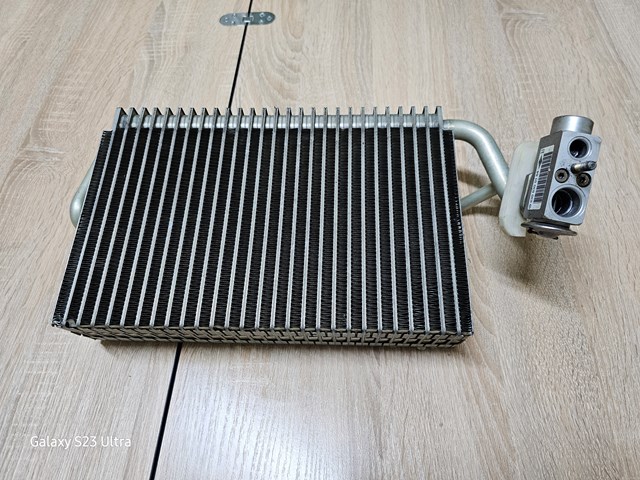 Радіатор опалювача салону 2118300258 MERCEDES