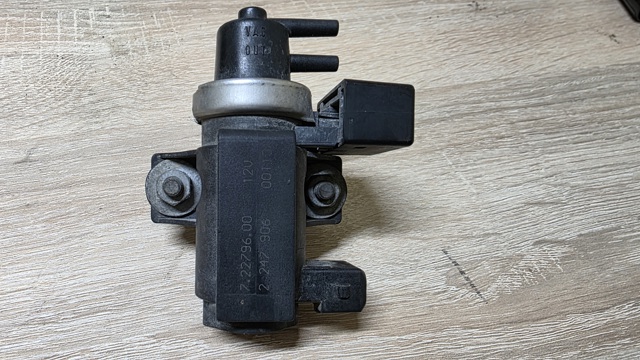 Перетворювач тиску (соленоїд) наддуву / EGR 2247906 BMW