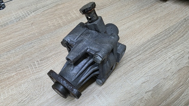 Помпа ГПК 4D0145155K VAG