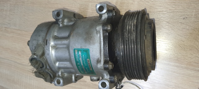 Компресор кондиціонера 7700859676D RENAULT