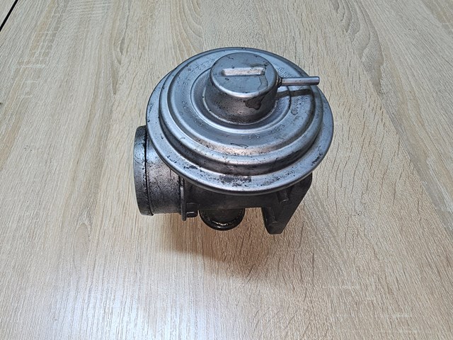 Клапан рециркуляції відпрацьованих газів EGR 7785789 BMW