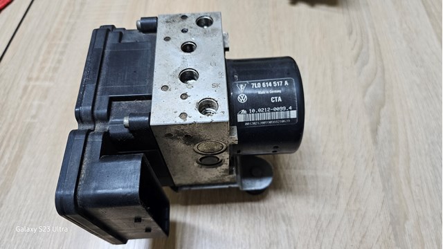 Блок керування АБС (ABS) 7L0614517A VAG
