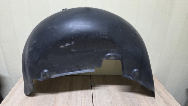 Підкрилок задній лівий 7L6810971A VAG