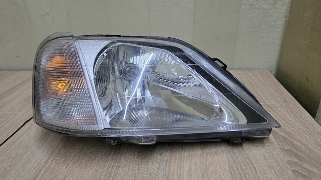 Права блок фара 8200211006 RENAULT