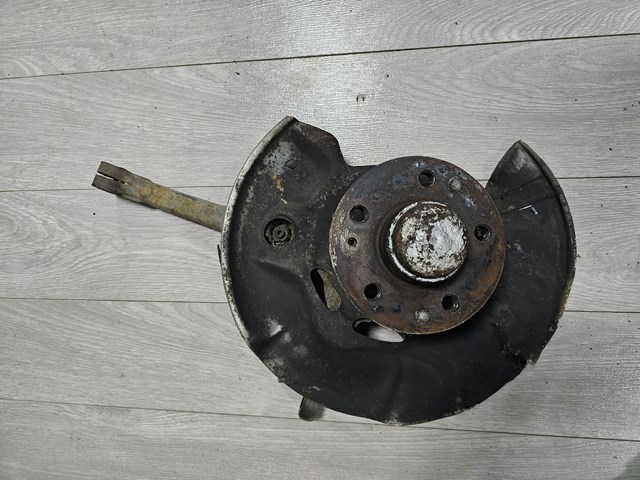 Цапфа - поворотний кулак передній, правий A1403320802 MERCEDES