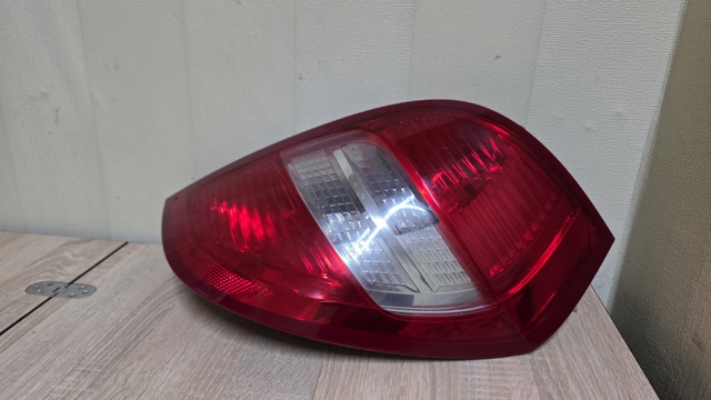 Задній правий стоп A1698202864 MERCEDES