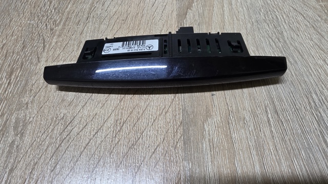 Дисплей парктроніка A2045420523 MERCEDES