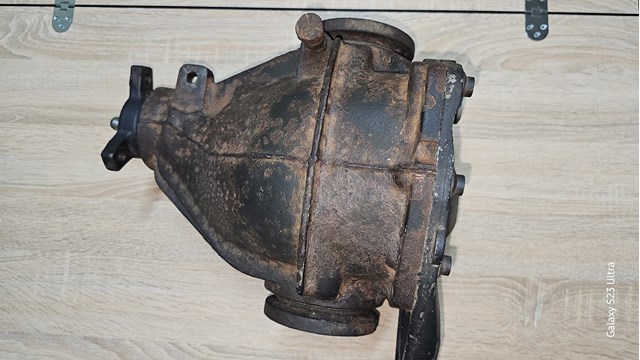 Редуктор колісний моста заднього A2103509614 MERCEDES