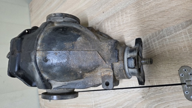 Корпус редуктора заднього моста A2103510805 MERCEDES