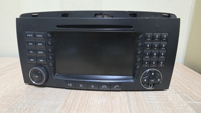 Магнітола A2518703489 MERCEDES