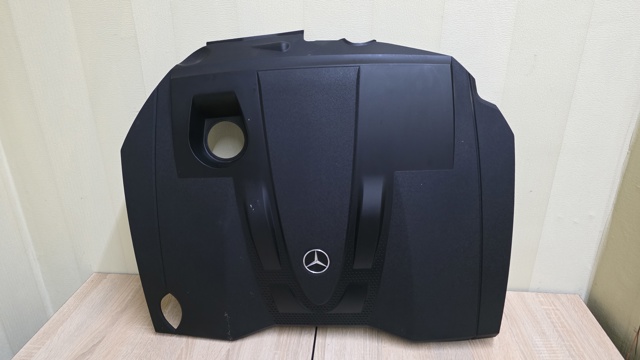 Екран двигуна A6460101167 MERCEDES