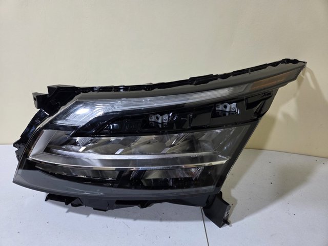 Фари 260606TA6B NISSAN