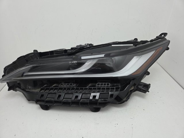 Оптика 8115048J30 TOYOTA