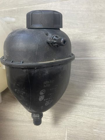 Бачок для води 17138610661 BMW