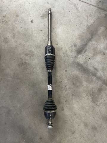 Привід правий 31608643184 BMW