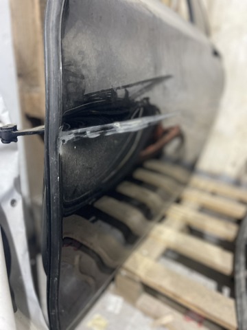 Двері задні, ліві 41527423701 BMW