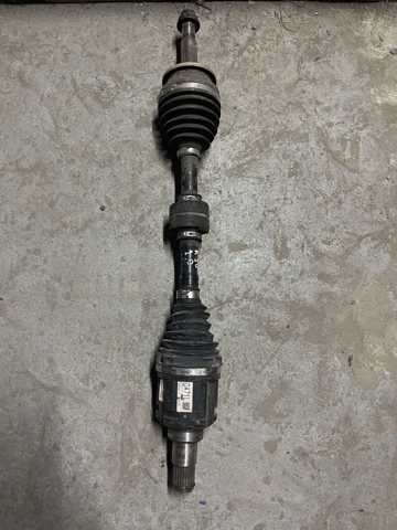 Піввісь передня ліва 4342006700 TOYOTA