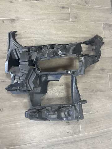 Кріплення протитуманки, лівої 51117421819 BMW