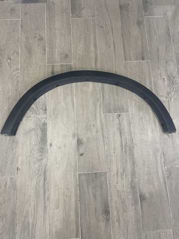Молдинг арки колеса заднього, лівий 51777210083 BMW